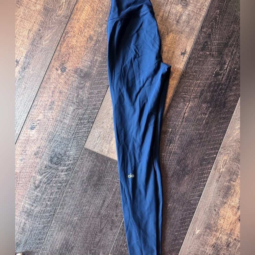 Alo High Rise Leggings Navy Blue Distressed Size Small - Picture 6 of 8